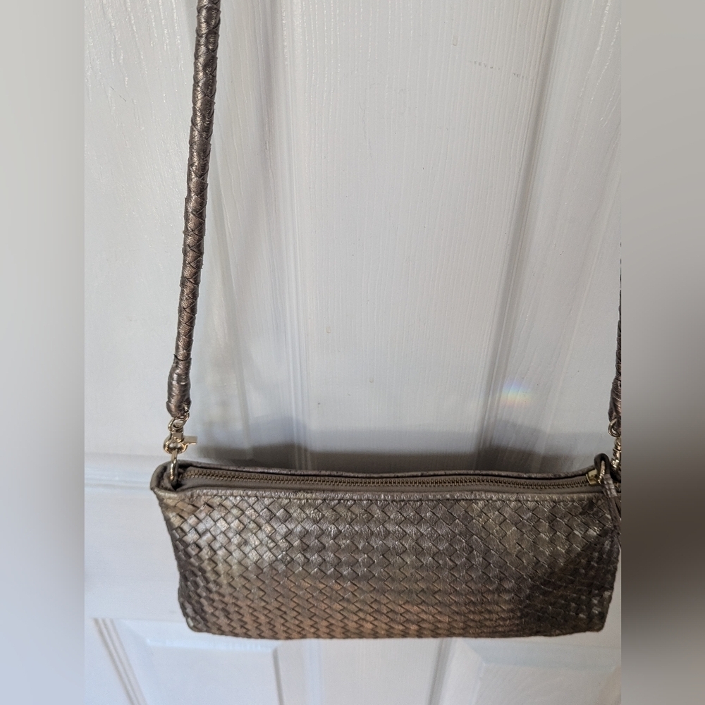 Elliott Luca Woven Crossbody - Picture 3 of 12